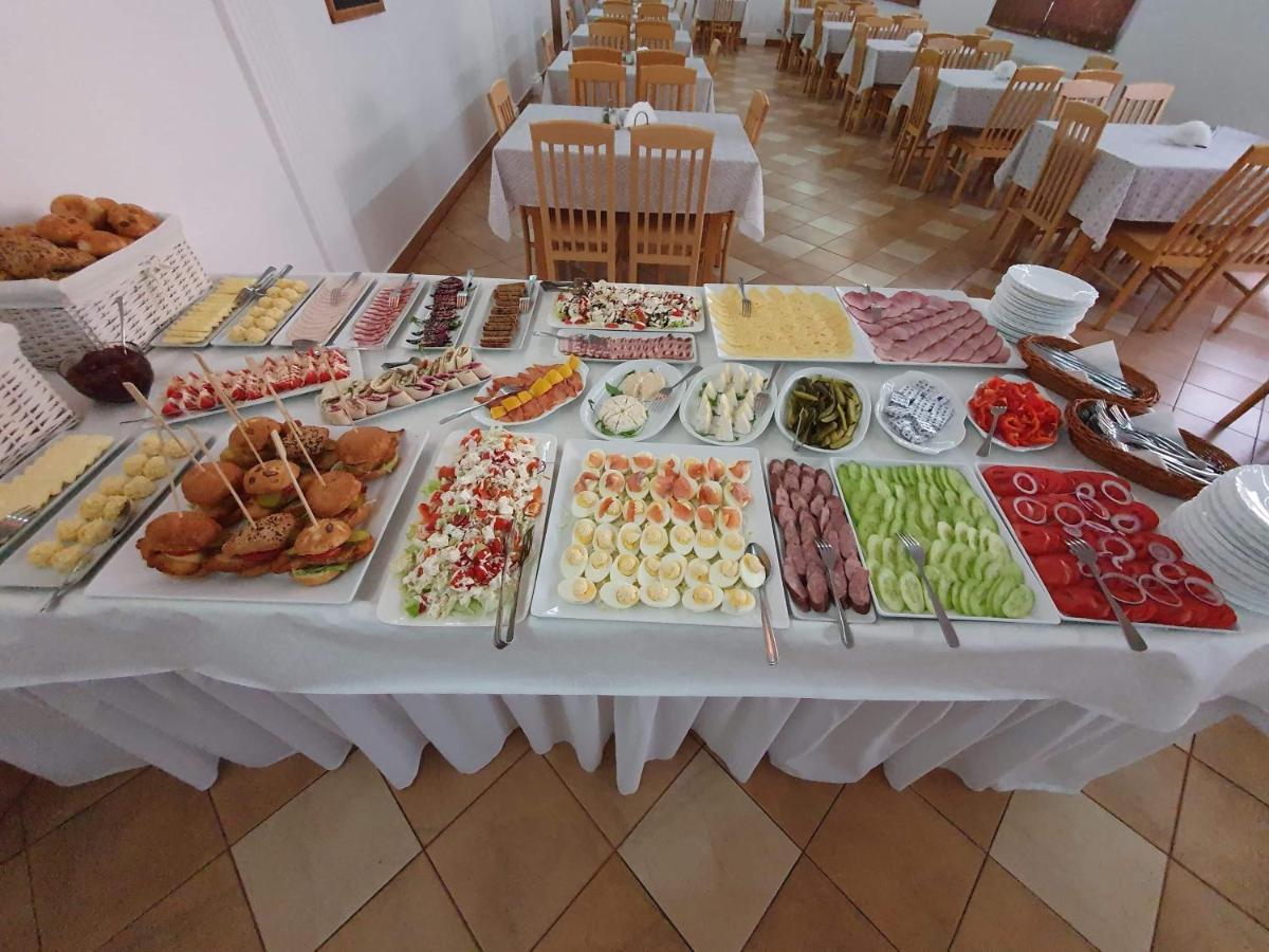 Tasarz Spa Osrodek Wczasowy Реваль Екстер'єр фото